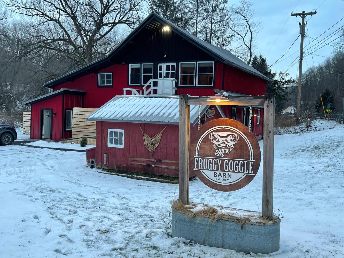 Apartamento Froggy Goggle Barn Marathon Exterior foto